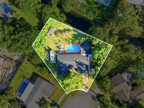 9331 SW 104th Court Miami FL 33176