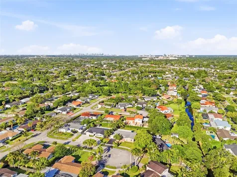 9331 SW 104th Court Miami FL 33176