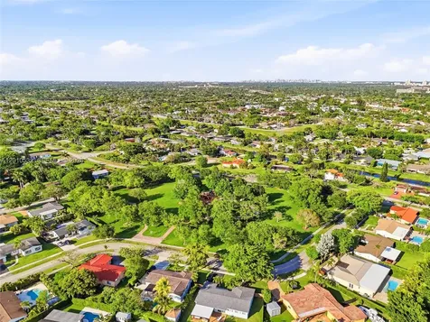 9331 SW 104th Court Miami FL 33176