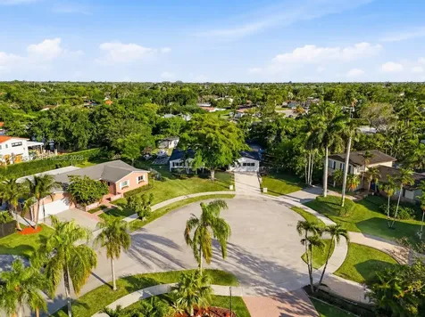 9331 SW 104th Court Miami FL 33176