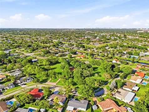 9331 SW 104th Court Miami FL 33176
