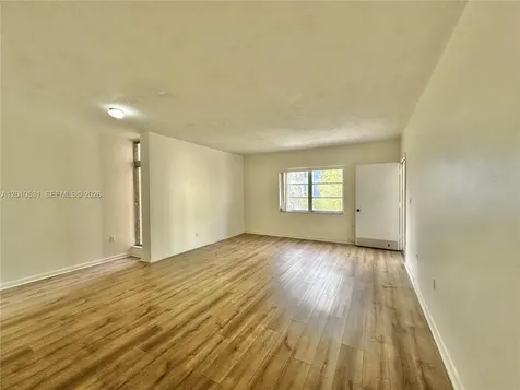9175 SW 77th Avenue Miami FL 33156