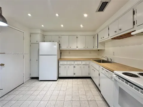 9175 SW 77th Avenue Miami FL 33156