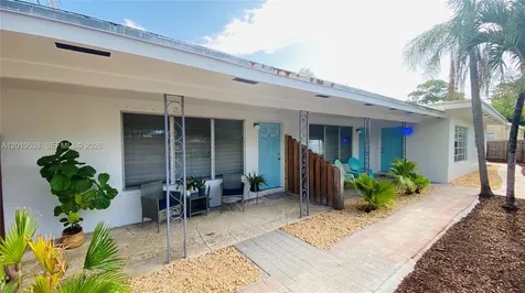 1028 NE 16th Terrace Fort Lauderdale FL 33304