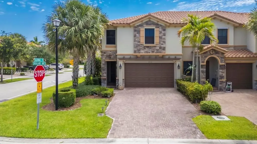 6978 Broadland Way Coconut Creek FL 33073