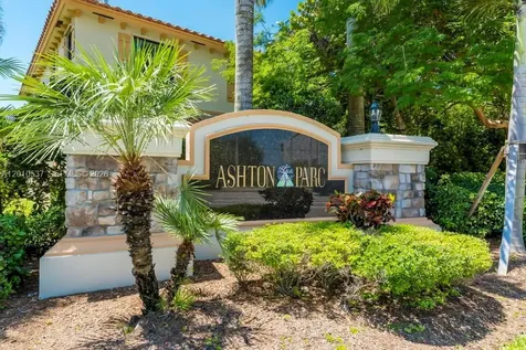 6978 Broadland Way Coconut Creek FL 33073