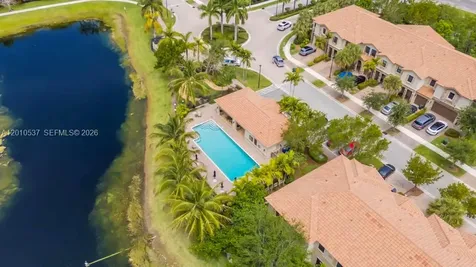 6978 Broadland Way Coconut Creek FL 33073