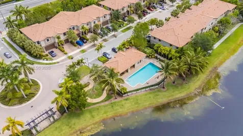 6978 Broadland Way Coconut Creek FL 33073