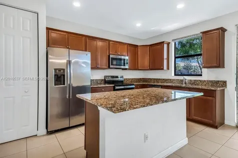 6978 Broadland Way Coconut Creek FL 33073