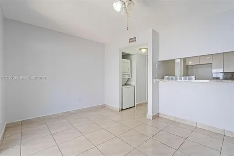2331 W 66th Place Hialeah FL 33016