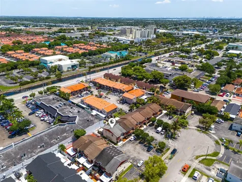 2331 W 66th Place Hialeah FL 33016