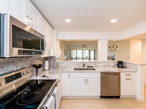 5000 N Ocean Boulevard Lauderdale By The Sea FL 33308