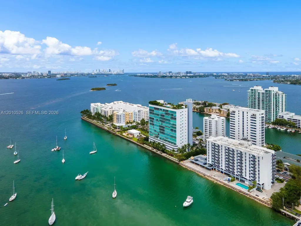7934 West Drive North Bay Village FL 33141