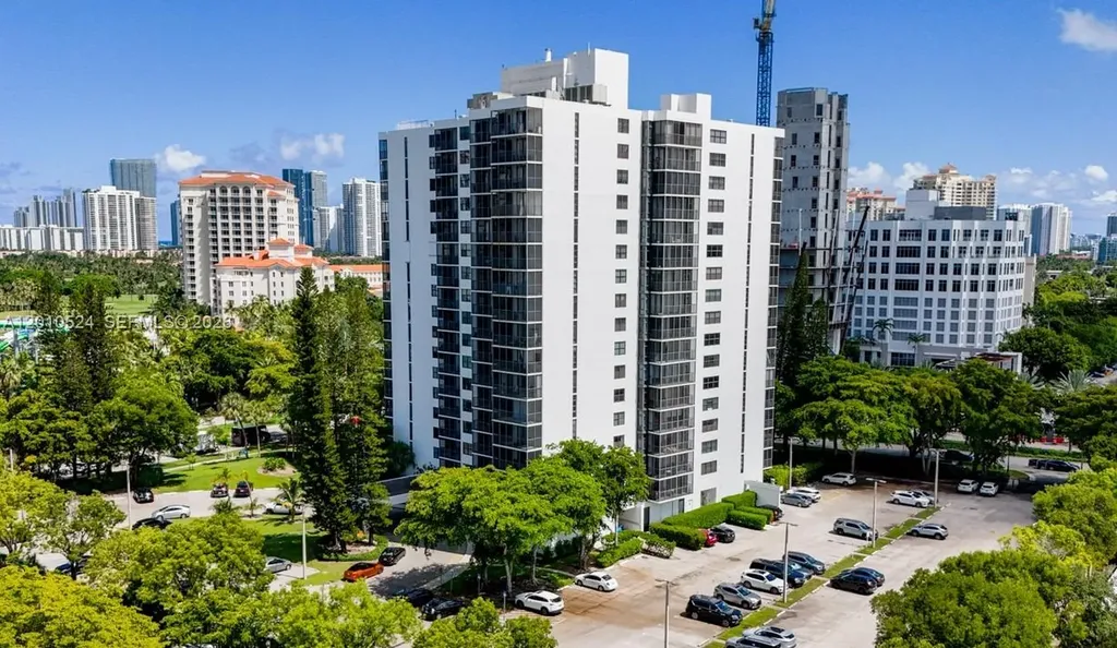 20100 W Country Club Drive Aventura FL 33180