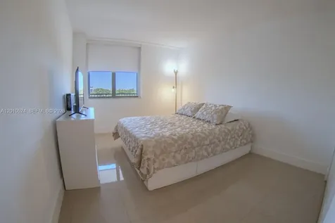 20100 W Country Club Drive Aventura FL 33180