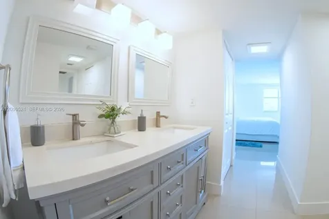20100 W Country Club Drive Aventura FL 33180