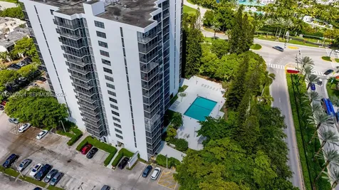 20100 W Country Club Drive Aventura FL 33180
