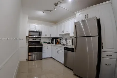 20100 W Country Club Drive Aventura FL 33180