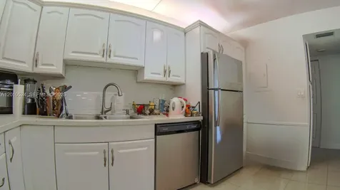 20100 W Country Club Drive Aventura FL 33180