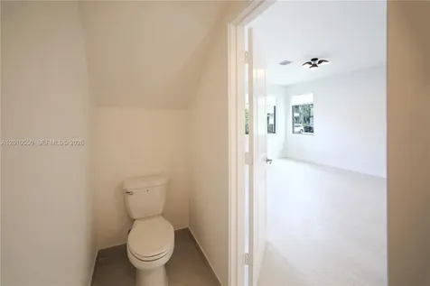 8370 NW 49th Street Doral FL 33166