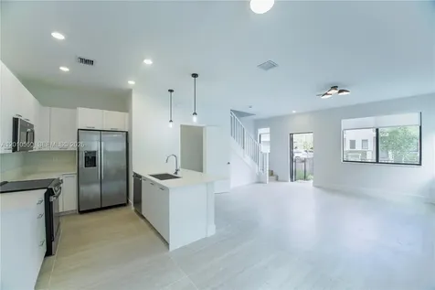 8370 NW 49th Street Doral FL 33166