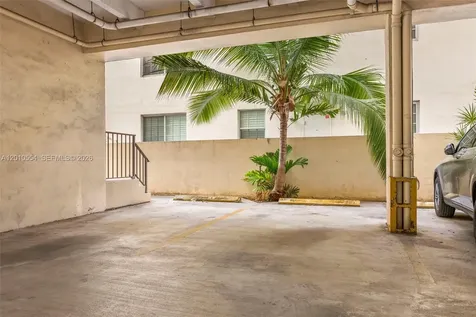 Miami Beach FL 33139