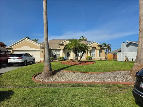 2637 SW Monterrey Lane Port St. Lucie FL 34953