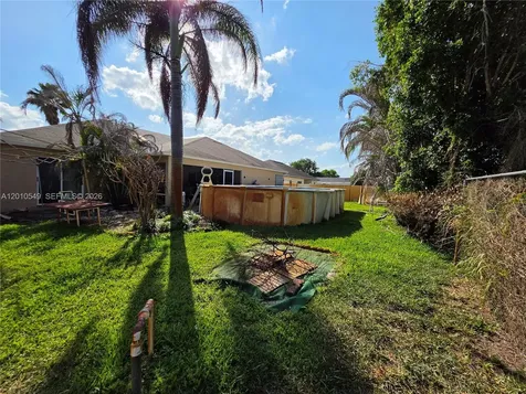 2637 SW Monterrey Lane Port St. Lucie FL 34953