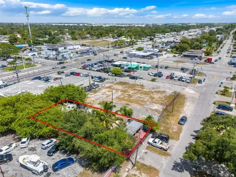 9422 NW 26th Avenue Miami FL 33147