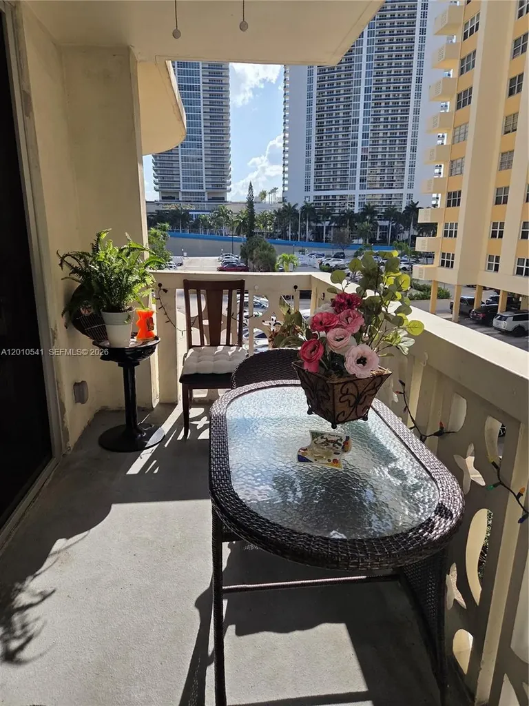 1817 S Ocean Drive Hallandale Beach FL 33009