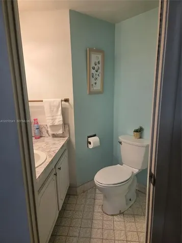 1817 S Ocean Drive Hallandale Beach FL 33009