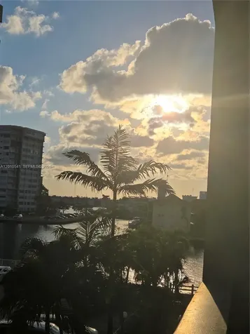 1817 S Ocean Drive Hallandale Beach FL 33009