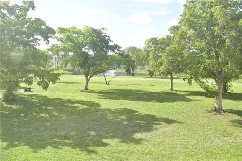 9321 Sunrise Lakes Boulevard Sunrise FL 33322