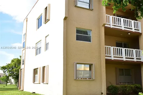 9321 Sunrise Lakes Boulevard Sunrise FL 33322
