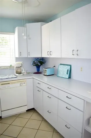 9321 Sunrise Lakes Boulevard Sunrise FL 33322
