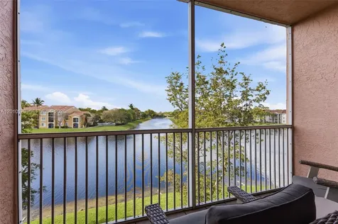 7765 Yardley Drive Tamarac FL 33321