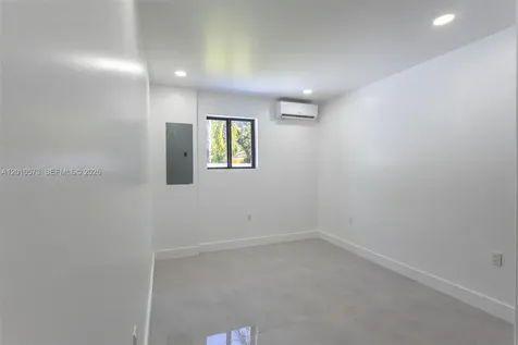 571 NW 152nd Street Miami FL 33169