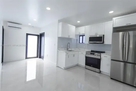 571 NW 152nd Street Miami FL 33169