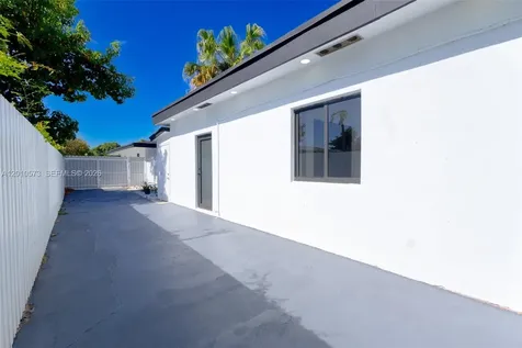 571 NW 152nd Street Miami FL 33169