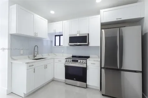 571 NW 152nd Street Miami FL 33169