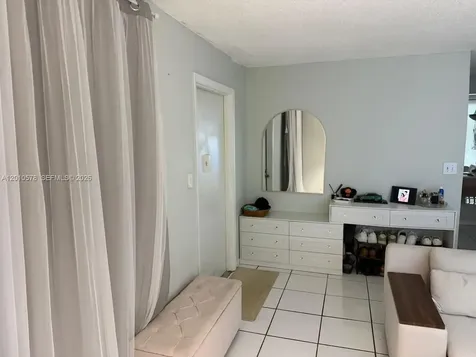 2420 Diana Drive Hallandale Beach FL 33009