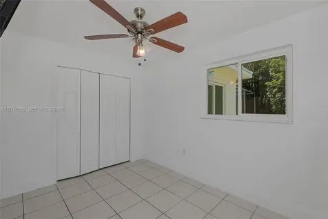 8690 NW 24th Place Sunrise FL 33322