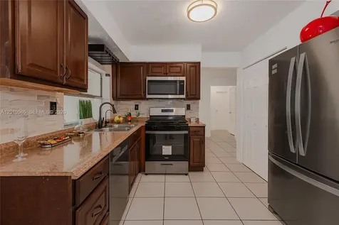 8690 NW 24th Place Sunrise FL 33322