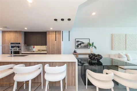 3801 Collins Avenue Miami Beach FL 33140