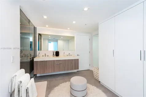 3801 Collins Avenue Miami Beach FL 33140