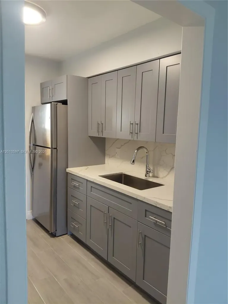 5480 NW 11th Street Plantation FL 33313