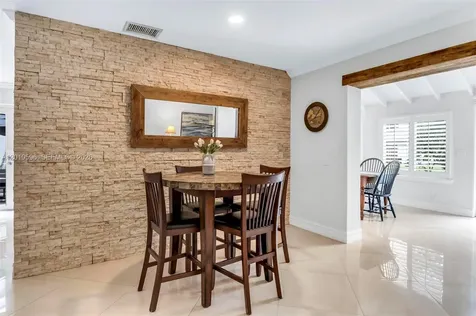 2081 Augusta Weston FL 33326