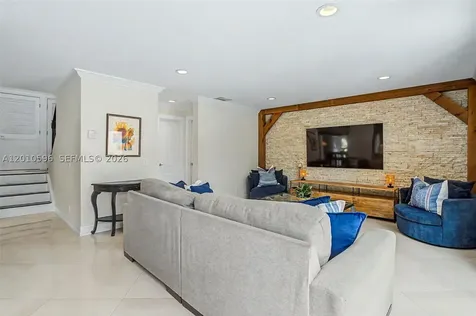 2081 Augusta Weston FL 33326
