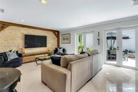2081 Augusta Weston FL 33326