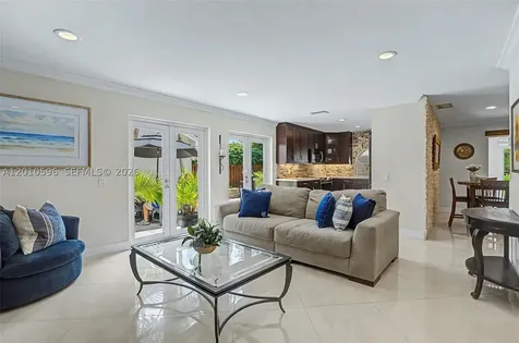 2081 Augusta Weston FL 33326